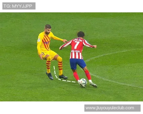 菲利克斯精准下底传中C罗门前接应却遗憾错失良机